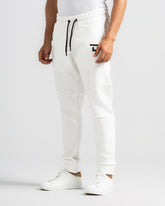 سويت بانت رياضي بقصة ضيقة